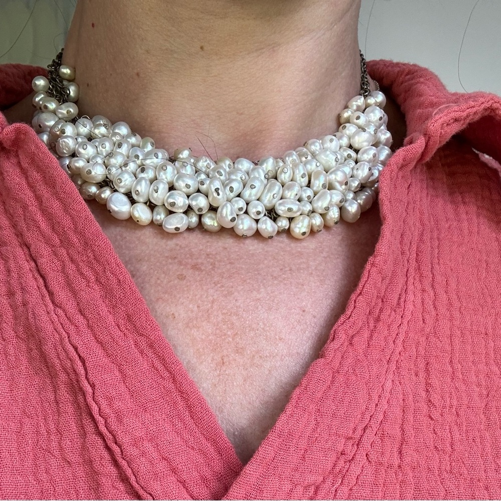 Elegant Pearl Cluster Necklace